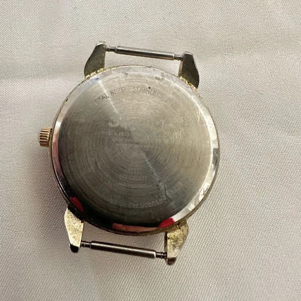 Hello Kitty Sanrio heart watch - Picture 3 of 6